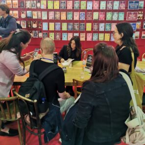 Andrea A. Walter liest und signiert "Deine Wahrheit ist der Tod" im Verlag Emons auf der Frankfurter Buchmesse 24