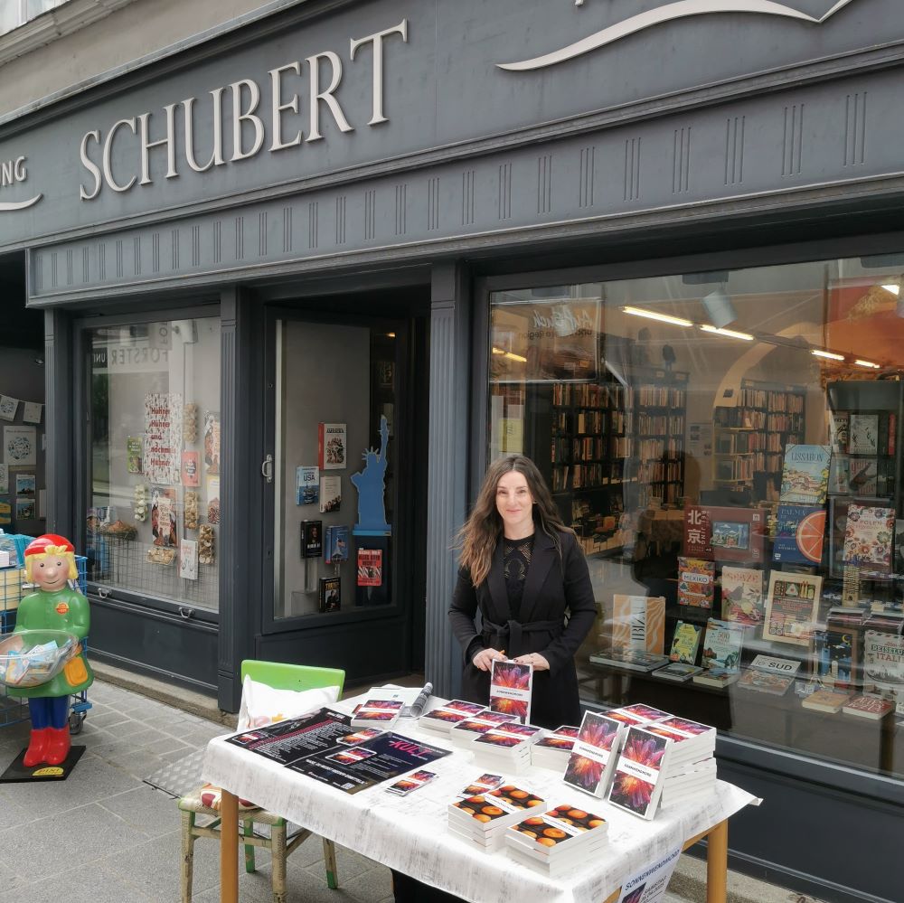 Buchhandlung Krahl und Fanny Svoboda mit dem Sonnwendmord